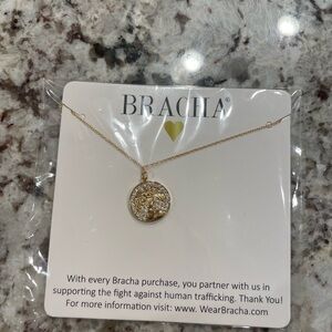 Gold Pendant Necklace